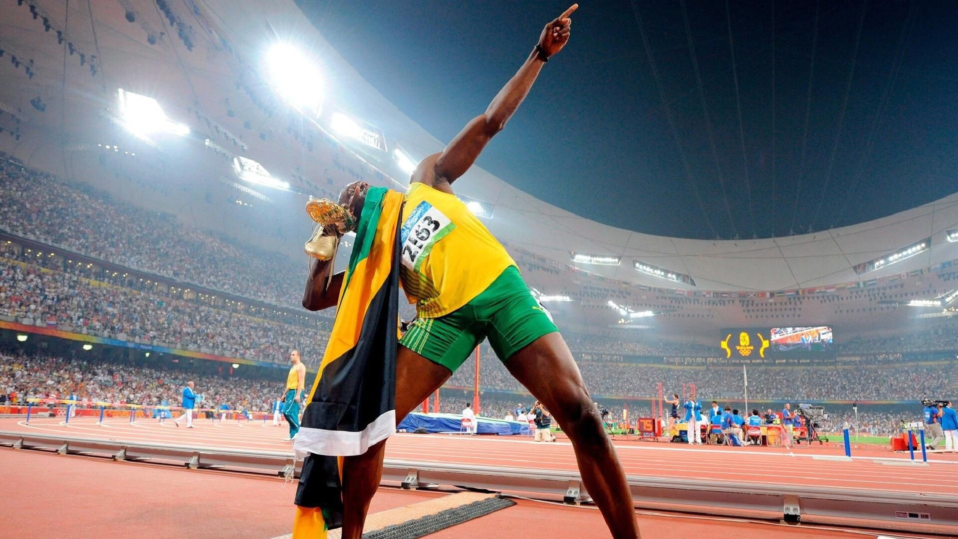 开云集团中国官网-艾比·德尔福：南非队关键时刻的防守英雄，稳步锁定胜利，比尔和艾德